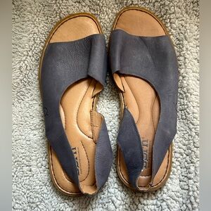 Born leather sandals 8M